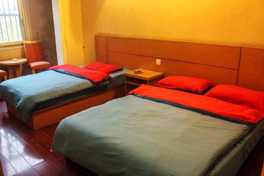 Dengba Hostel Chengdu Branch Eksteriør billede